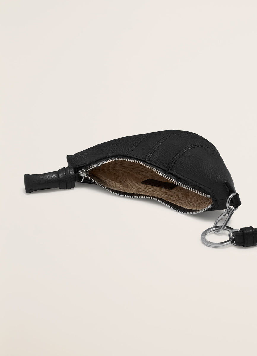 Lemaire Croissant Coin Purse Necklace (Black) – COWBOYS to CATWALK