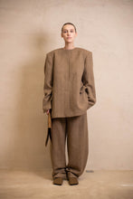 Load image into Gallery viewer, UMA WANG Keen Jacket (Tan)
